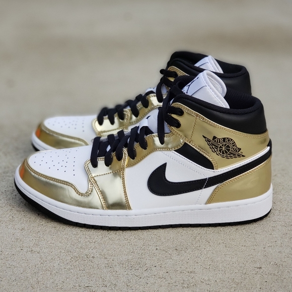 Air Jordan 1 Mid OG Metallic Gold Men's Size 9 New - Picture 5 of 11